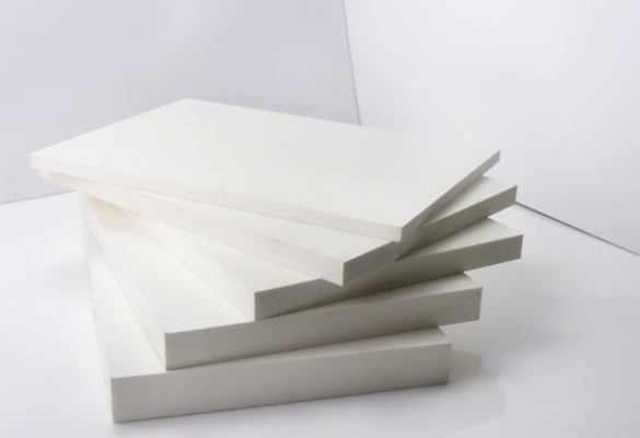 Tấm Foam được cấu tạo từ hai lớp nhựa PVC và một lớp bọt khí nằm ở giữa
